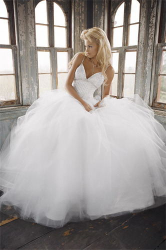 Alvina Valenta Wedding Dress AV9557 via silvia3773 
