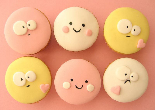 cute cupcakes cartoon. Cartoon Cupcakes…..Awww Cute