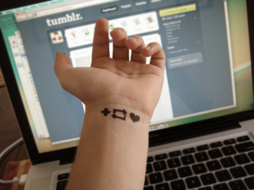 gigisel: catbones: Tumblr trinity tattoo david: I want this tattoo (by 