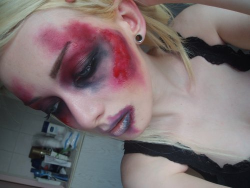 girl zombie makeup. Halloween/Zombie/Dead Girl