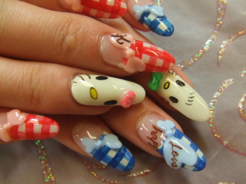 hello kitty nails. Kumicky#39;s hello kitty nails as