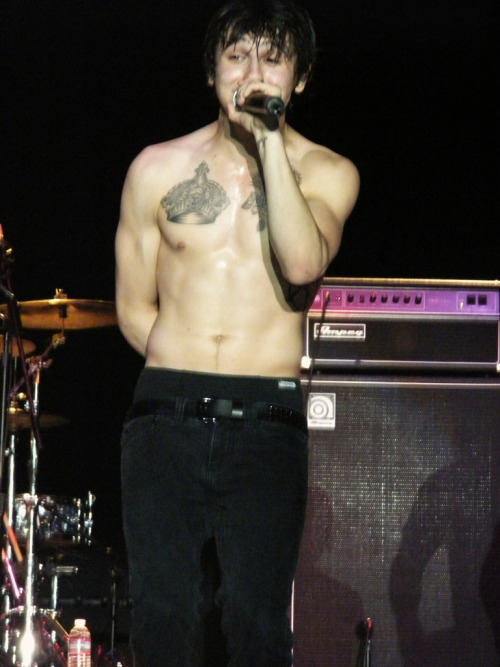 HOLY FUCK MITCHEL MUSSO SINCE WHEN DID YOU GET THAT BODY