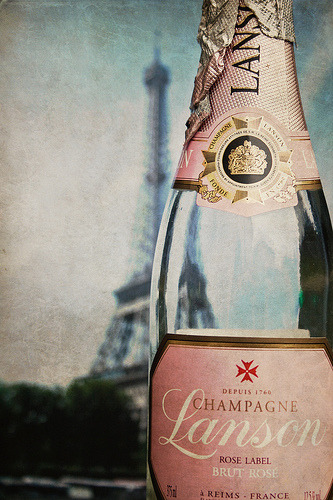 Champagne Lanson Rose Label Brut Rosé
pink and gold
// loveliesteyes, encoreuneminute
