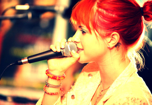 hayley williams twitter pic scandal. Hayley+williams+twitter