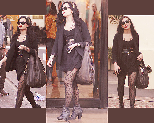TOP 10 DEMI LOVATO OUTFITS CANDIDS 2 Sourcewhiteshadows