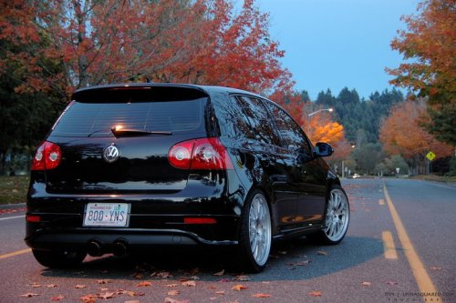 Really nice picture of a MK5 R32 running a set of Rotiform MIA wheels and a 
