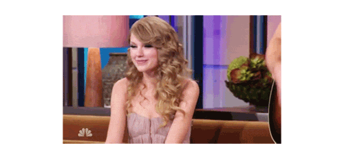 tswiftdaily:

“show us that smile, dont be shy”
