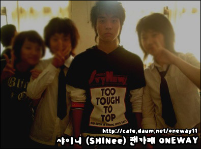 READ. HIS. SHIRT. So Key does top afterall…