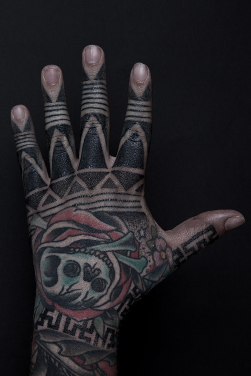 fuckyeahbodymods Tribal Hand Tattoo Thomas Hooper NYC May 16 