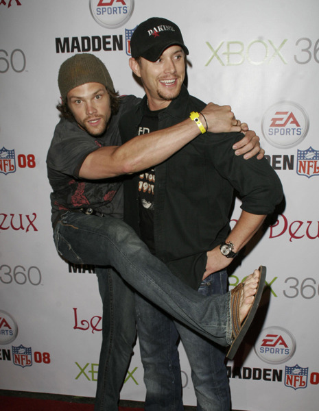  level in any situation we present Jensen Ackles and Jared Padalecki