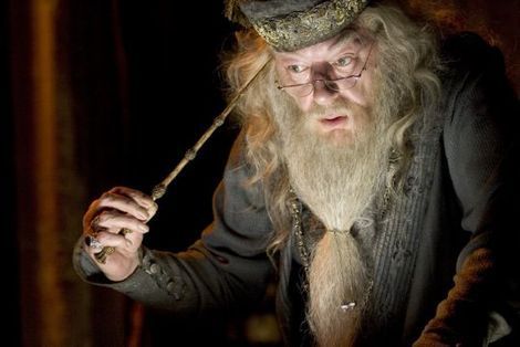 
 Dumbledore: “Não são nossos talentos que mostram aquilo que realmente somos, mas sim as nossas escolhas.”
