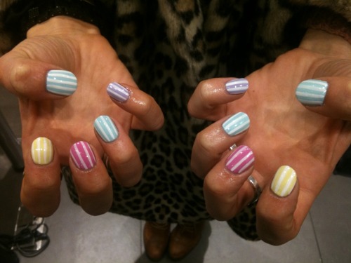 wahnails:

Sweetest nails! So glad pastel colours are back on nails!!
