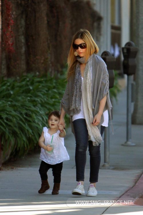 sarah michelle gellar daughter pictures. Photo with 49 notes. One more