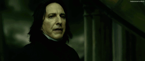 
Dumbledore: Severo ... por favor.  Severo Snape: Avada Kedavra. 
