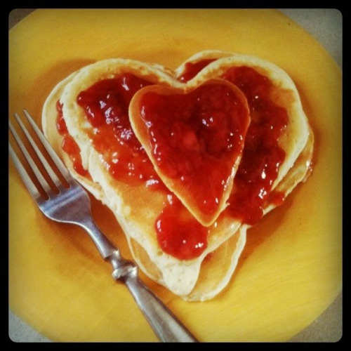 February 14 |
I made heart-shaped pancakes this morning in honor of Valentine’s Day. I realized soon after making the batter, that I was all out of syrup, so I quickly made up some strawberry “syrup”…which turned out quick yummy and made the pancakes all the more valentinesy. These were also special pancakes as they were the first thing I made in my new kitchen. Love!