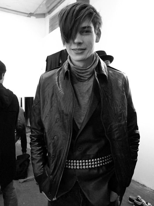 fordmodels:Ethan James poses in first look backstage at Robert... - Bonjour Messieurs