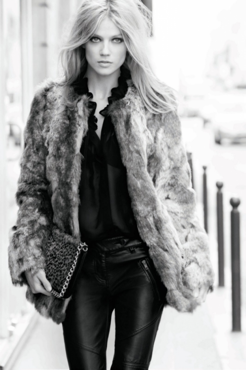 Fur, Leopard &amp; Leather
Masha Novosela
Source: C&#8217;est Vogue