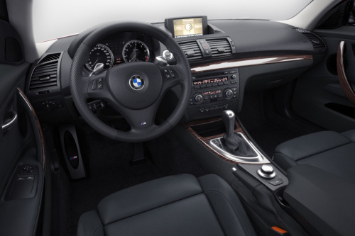 deviantart BMW 1er Coupe interior II by MUCKONE Made with Cinema 4D Zoom