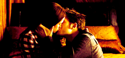 
Vote for Robert &amp; Kristen | MTV Movie Awards; Best Kiss 2011.
