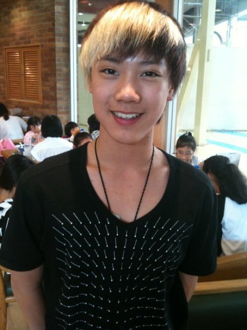 TNT when his hair wasn&#8217;t red yet. ㅋㅋ