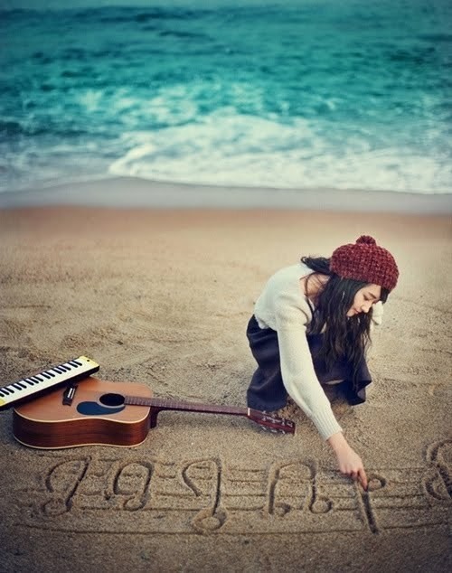 Prefiro a música, porque ela ouve o meu silêncio e ainda o traduz, sem que eu precise me explicar.