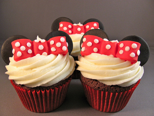 minnie mouse cupcakes. Minnie Mouse cupcakes (by
