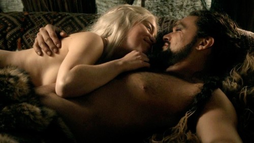 Click here to see more Emilia Clarke nude 