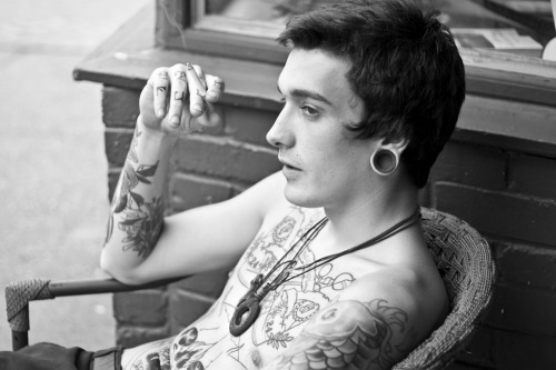 boys with tattoos. I love oys with tattoos.