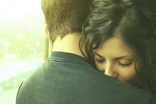  

&#8220;Dizem que quando você abraça uma pessoa com os olhos fechados, é porque você realmente sente algo por ela.&#8221;

                                                 -AlessandraTramontini 