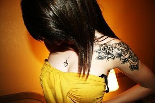 Woman tattooed shoulder