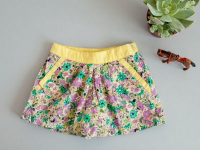 bene floral print shorts