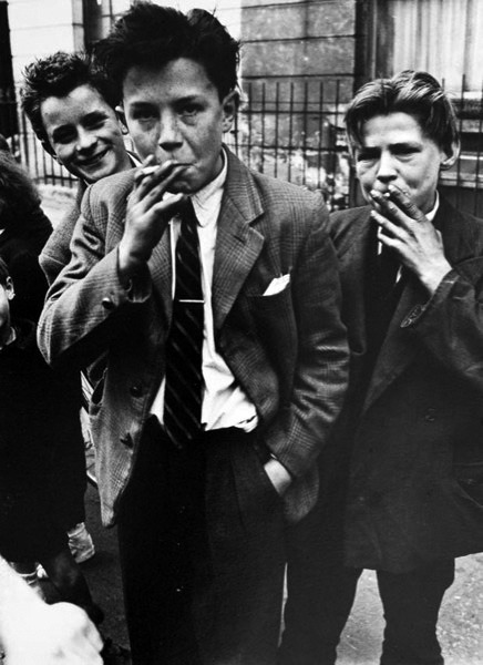 mrjono:    Boys Smoking, Portland Road, North Kensington1956 © Roger Mayne 