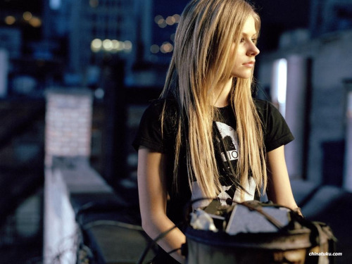  Saiba quem você é, e não deixe ninguém te mudar. Avril Lavigne
