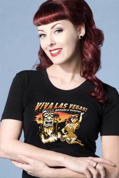 Dayna Delux lovin the hair color Source pinupinprocess 