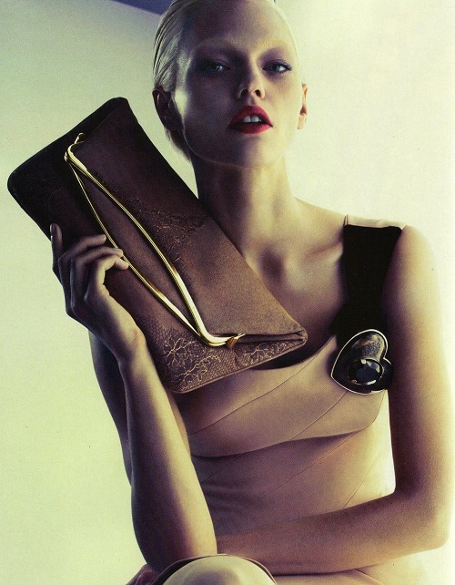 lust-for-fashion:

Sasha Pivorarova for Giogrio Armani Fall 2011 Campaign.
