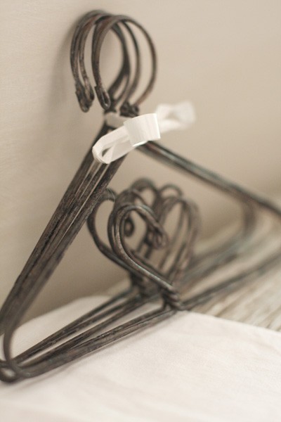 dyingofcute:

cute hangers
