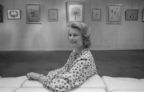 “Princess Grace of Monaco exhibits a selection of her dried flower collages at the Galerie Drouant in Paris. June 08, 1977 (© Richard Melloul)”