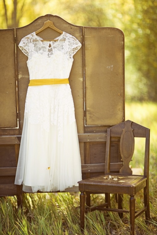 Vintage 1950s lace wedding dress via Ruffled Rustic Vintage Mountain 