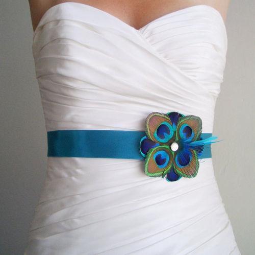 Peacock Inspiration DIY Add a simple feather belt to your wedding dress 