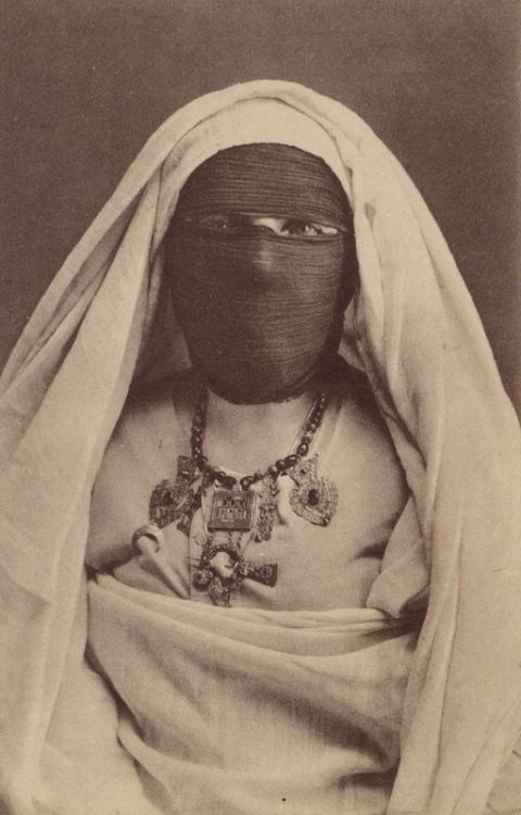 muscavomitoria:

Morocco. 1890s
