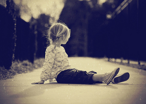 Um dia acontece, a gente tem que crescer, temos que encarar a responsa.

( Uma criança com seu olhar- Charlie Brown Jr. )