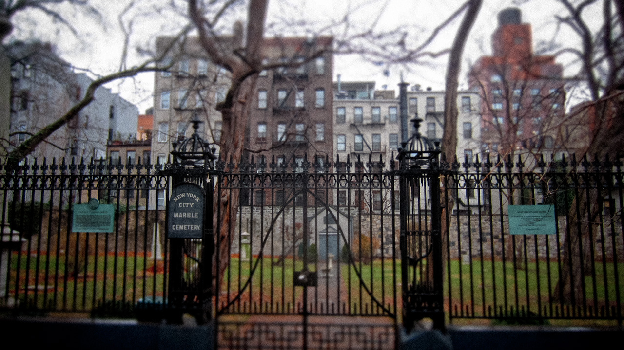 know who must really really love the marble cemetery of the east village? the peeps who own the buildings that surround it.
&amp;amp;amp;amp;lt;small&amp;amp;amp;amp;gt;&amp;amp;amp;amp;lt;a href=”http://maps.google.com/maps?f=q&amp;amp;amp;amp;amp;amp;hl=en&amp;amp;amp;amp;amp;amp;q=Marble+Cemetery,+E+2nd+St,+New+York,+NY+10003&amp;amp;amp;amp;amp;amp;num=1&amp;amp;amp;amp;amp;amp;source=embed&amp;amp;amp;amp;amp;amp;ie=UTF8&amp;amp;amp;amp;amp;amp;hq=Marble+Cemetery,&amp;amp;amp;amp;amp;amp;hnear=E+2+St,+New+York,+10003&amp;amp;amp;amp;amp;amp;t=h&amp;amp;amp;amp;amp;amp;vpsrc=6&amp;amp;amp;amp;amp;amp;ll=40.724645,-73.988864&amp;amp;amp;amp;amp;amp;spn=0.00122,0.002146&amp;amp;amp;amp;amp;amp;z=18” _mce_href=”http://maps.google.com/maps?f=q&amp;amp;amp;amp;amp;amp;hl=en&amp;amp;amp;amp;amp;amp;q=Marble+Cemetery,+E+2nd+St,+New+York,+NY+10003&amp;amp;amp;amp;amp;amp;num=1&amp;amp;amp;amp;amp;amp;source=embed&amp;amp;amp;amp;amp;amp;ie=UTF8&amp;amp;amp;amp;amp;amp;hq=Marble+Cemetery,&amp;amp;amp;amp;amp;amp;hnear=E+2+St,+New+York,+10003&amp;amp;amp;amp;amp;amp;t=h&amp;amp;amp;amp;amp;amp;vpsrc=6&amp;amp;amp;amp;amp;amp;ll=40.724645,-73.988864&amp;amp;amp;amp;amp;amp;spn=0.00122,0.002146&amp;amp;amp;amp;amp;amp;z=18”&amp;amp;amp;amp;gt;View Larger Map&amp;amp;amp;amp;lt;/a&amp;amp;amp;amp;gt;&amp;amp;amp;amp;lt;/small&amp;amp;amp;amp;gt;&amp;amp;amp;amp;lt;/p&amp;amp;amp;amp;gt;
