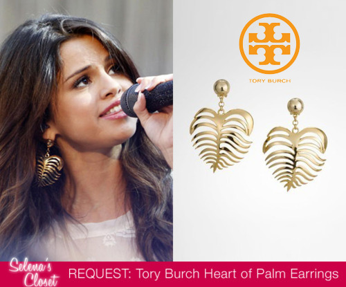 We got a request for these unique earrings Selena wore on her Santa Monica stop of the Monte Carlo mall tour. They are Tory Burch Heart of Palm Earrings and are currently on discounted sale for $59.00 (usually $95.00). Check them out HERE.