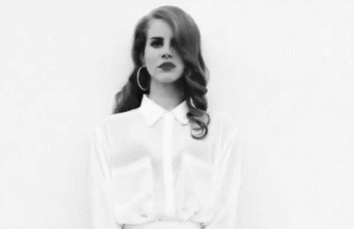 surrender-to-fashion:

Lana Del Rey im obsessed with you girl
