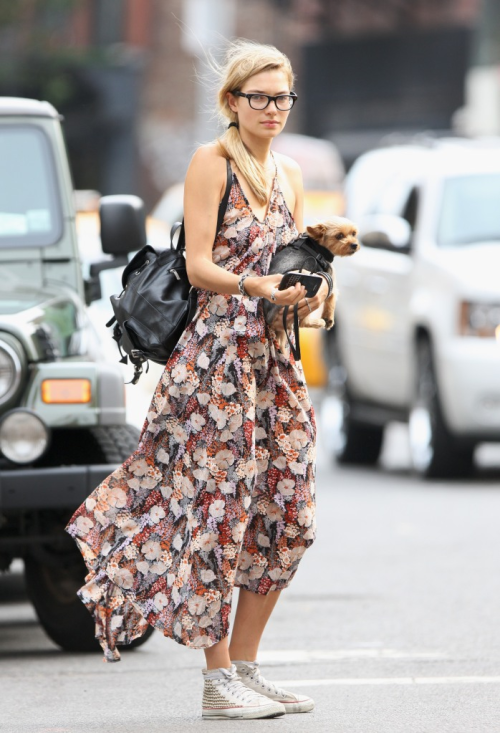 thestreetmode:

Jessica Hart

Love the dress and the bag!