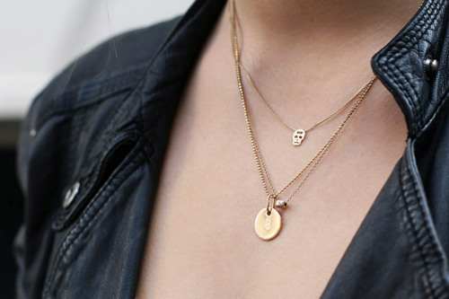 what-do-i-wear:

efva attling necklace (image: afterdrk)
