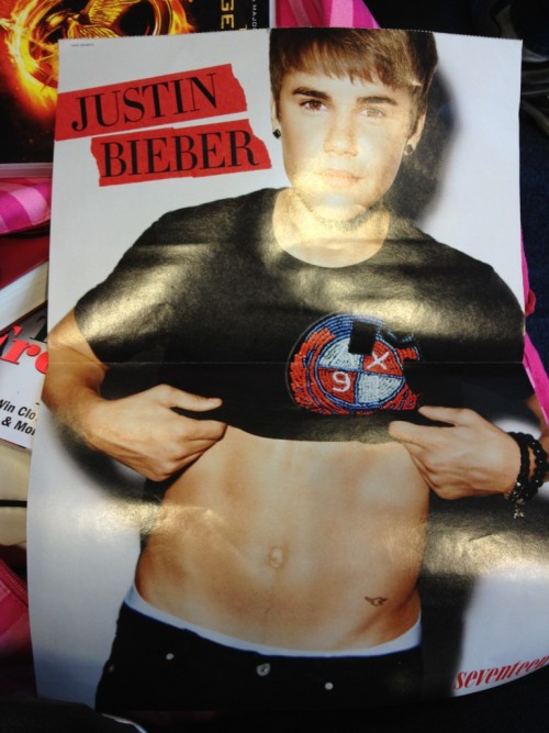 Poster of Justin Bieber in latest issue of Seventeen Magazine!