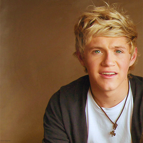 One Direction Niall Horan photos*** 1D 2012 omfg ily niall* 
