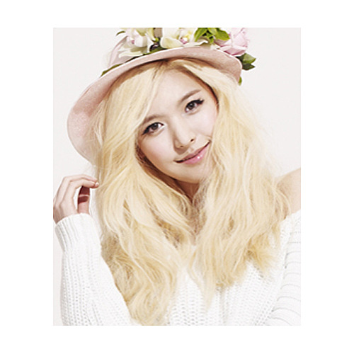 
Name: Alice (앨리스)Date of Birth: 21st March 1990Star Sign: AriesHeight: 166&#160;cmWeight: 47&#160;kg
