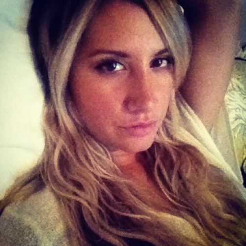  Ashley Tisdale Instagram personal rare